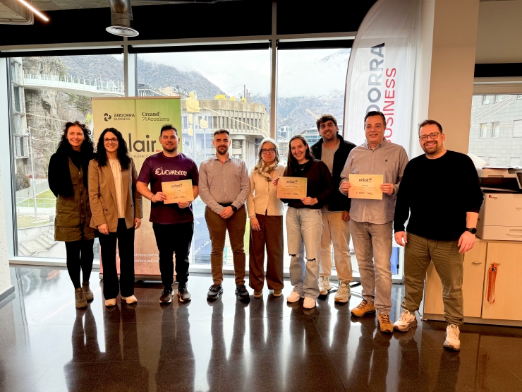 Els representants de les start-ups que han participat en la primera edició del programa Enlaira de Creand Crèdit Andorrà.